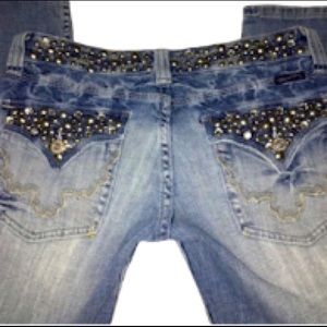 Miss Me: Studded Waist & Pockets - size 28
